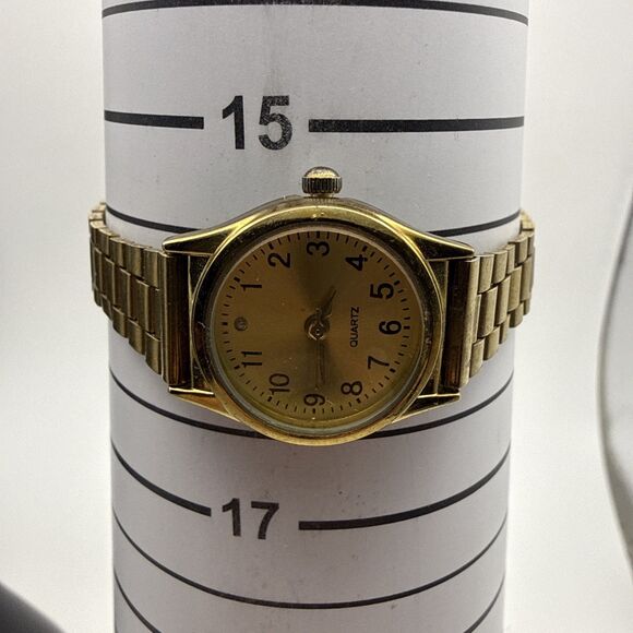 Vintage Gold Women’s Watch Quartz, New Battery - Picture 3 of 3